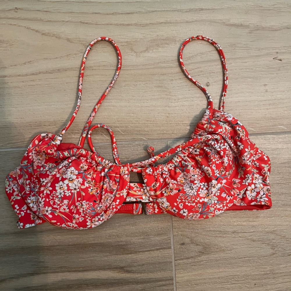 O’Neill bikini top